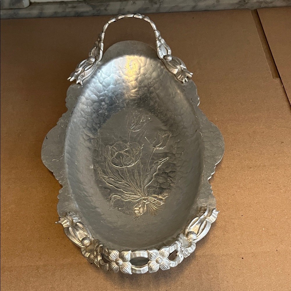 Elegant MCM Hammered Aluminum Tray
Signed. Rodney  Kent 14 inch